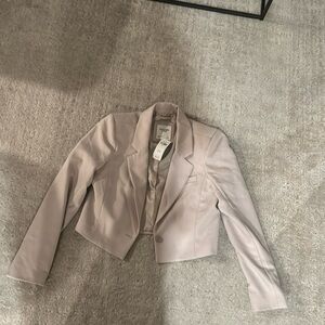 Abercrombie cropped blazer. Beige. Small never worn